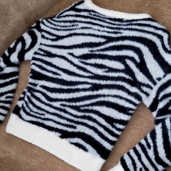 Express Sweater NWOT - Picture 8 of 13